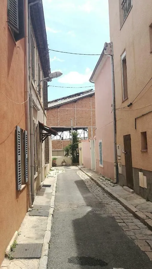 studio idéalement placé, calanques et centre ville La Ciotat Appartement